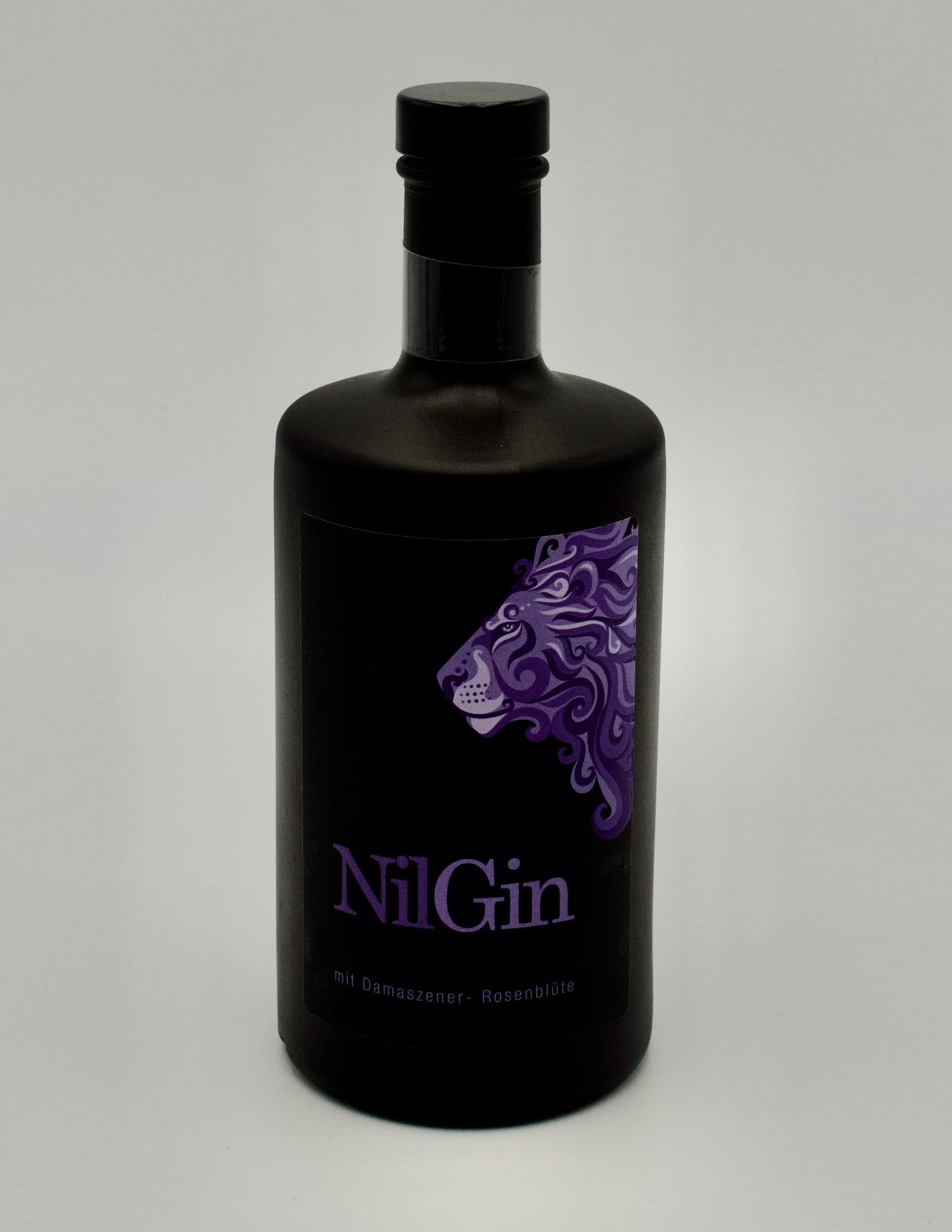 NilGin with Damascus Rose Petals